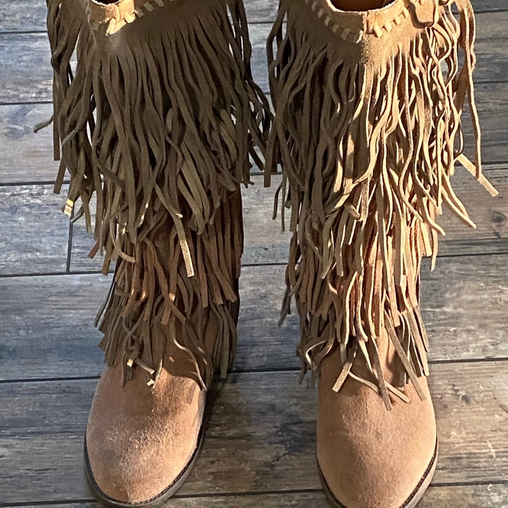 FREE PEOPLE: Faryl Robin Madge Songbird Fringe Boot Tan Taupe